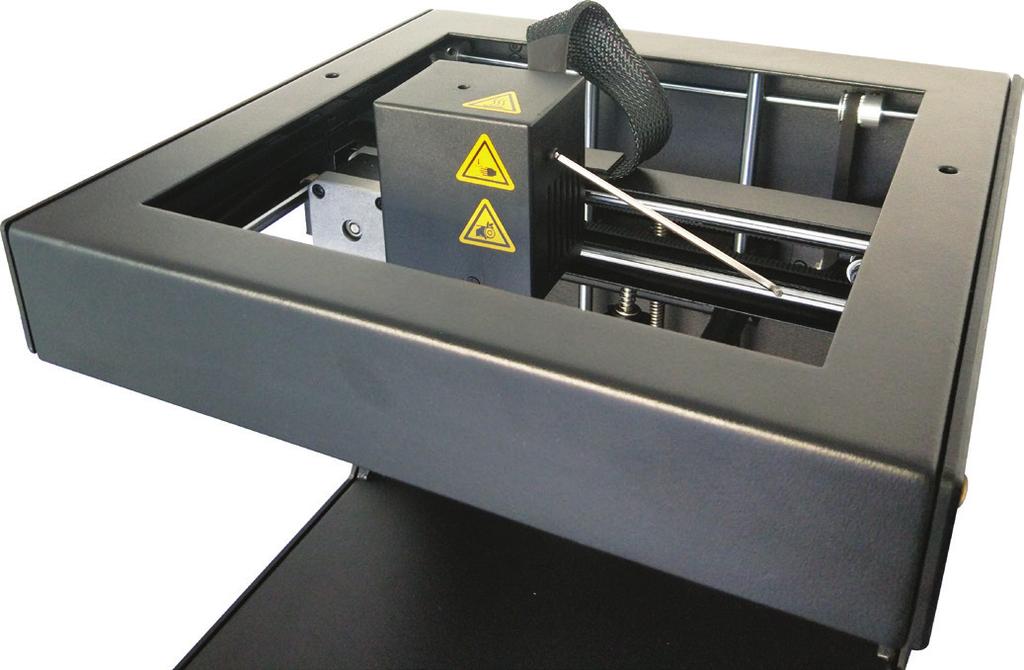 Wyłącz drukarkę 3D i odłącz ją od gniazdka elektrycznego.