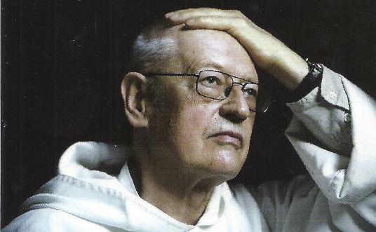 n A s z U n i w e r s y t e t a b S o lw E N C I Student w czasach odwilży je sie nią 1956 ro ku głos wiel ko pol ski za mie ścił na swo ich ła mach zdję cie mło dzień ca od da ją ce go krew dla ran