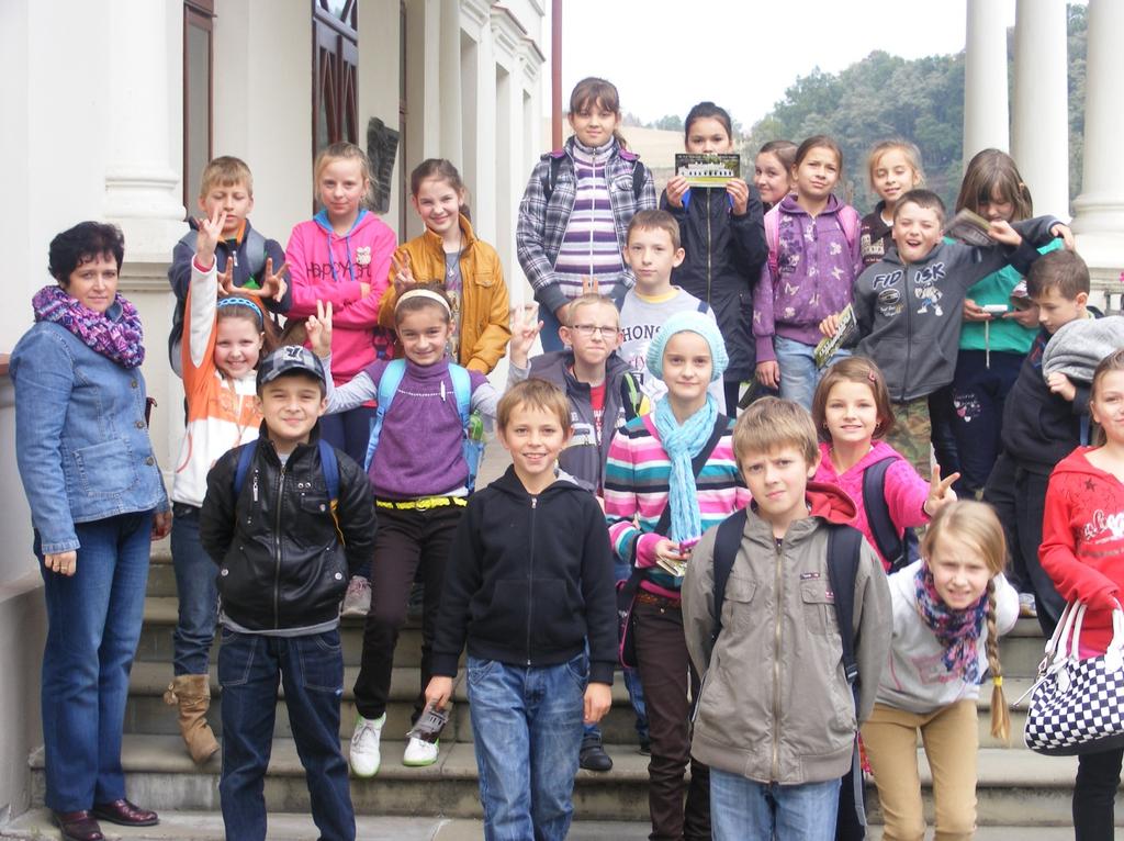 pierwszakom sukcesów w szkole i obiecali pomoc i opiekę 1 miejsce Oliwia Kraj kl III 2