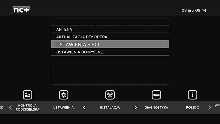 12 PODŁĄCZENIE DEKODERA Wystarczy jedną końcówkę kabla podłączyć do portu Ethernet w dekoderze, a drugą do routera lub innego urządzenia sieciowego