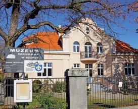 rocznicę Jego urodzin (23 lipca 1984 roku). Na domu, w którym mieszkał, wmurowano tablicę pamiątkową, skwer leżący nieopodal nazwano Jego imieniem.