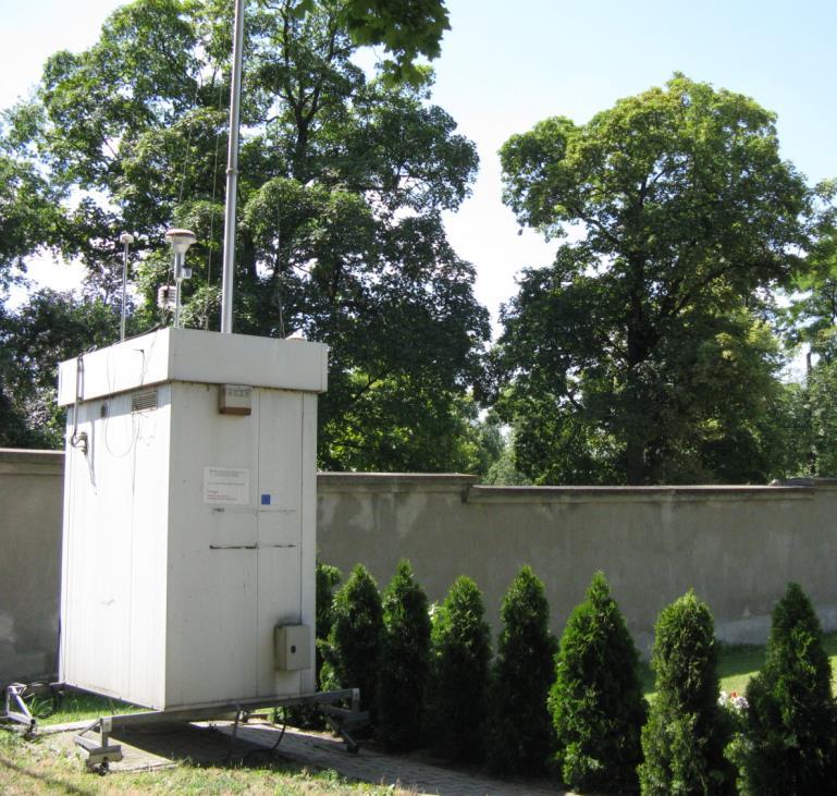 1. POWIETRZE 1.1. Monitoring powietrza na terenie województwa opolskiego Zgodnie z ustawą z dnia 27 kwietnia 2001 r. Prawo ochrony środowiska (Dz.U. z 2013 r. poz. 1232, z późn. zm.