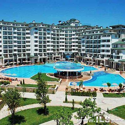apartamentowo hotelowym *****EMERALD BEACH RESORT & SPA, położonym przy