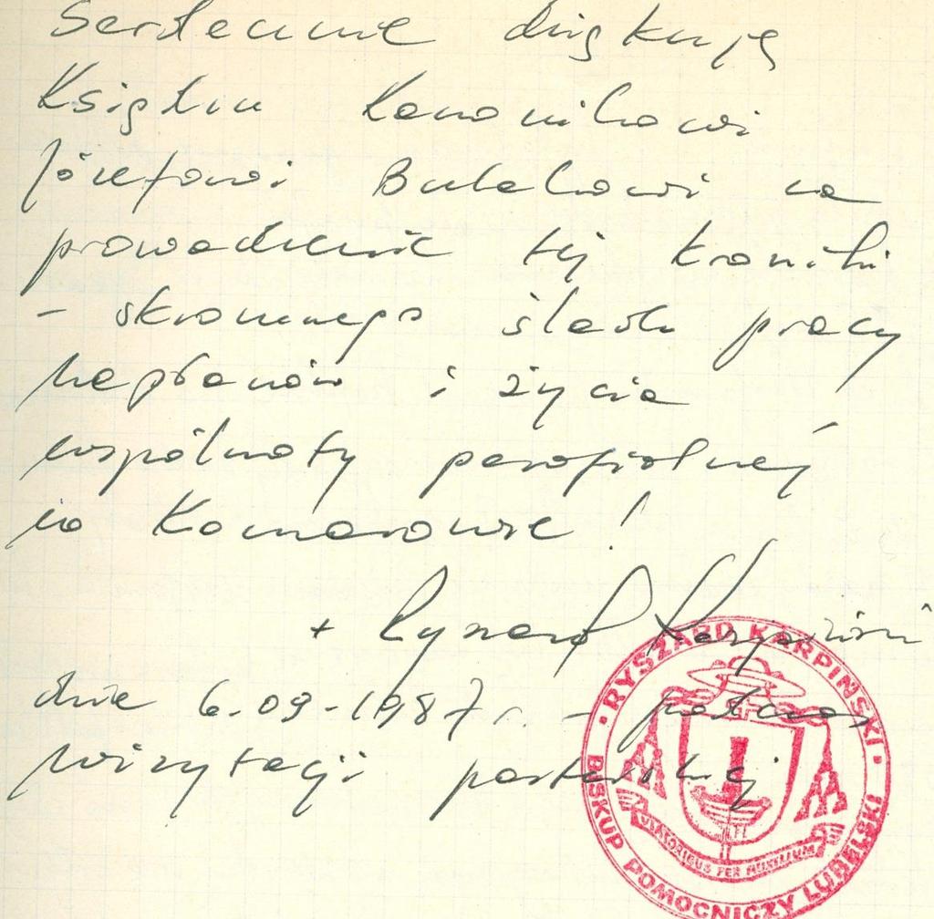 66 Monografia rzymskokatolickiej parafii Świętej Trójcy w Komarowie Dokument 5 Rok 1987, 6 września. Wpis w kronice parafialnej dokonany przez pomocniczego biskupa lubelskiego Ryszarda Karpińskiego.