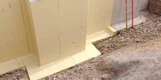 temu, że jest układany przed wykonaniem konstrukcji można łatwo stosować na chudym betonie pod płytami fundamentowymi i na