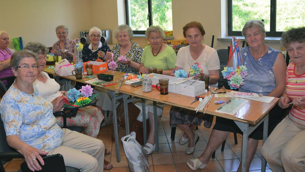 Otwarto Parafialny Klub Seniora Warsztary teatralne Portretownia Seniorzy z terenu miasta i gminy Lidzbark korzystać mogą już z nowo powstałego Parafialnego Klubu Seniora mieszczącego się przy ul.