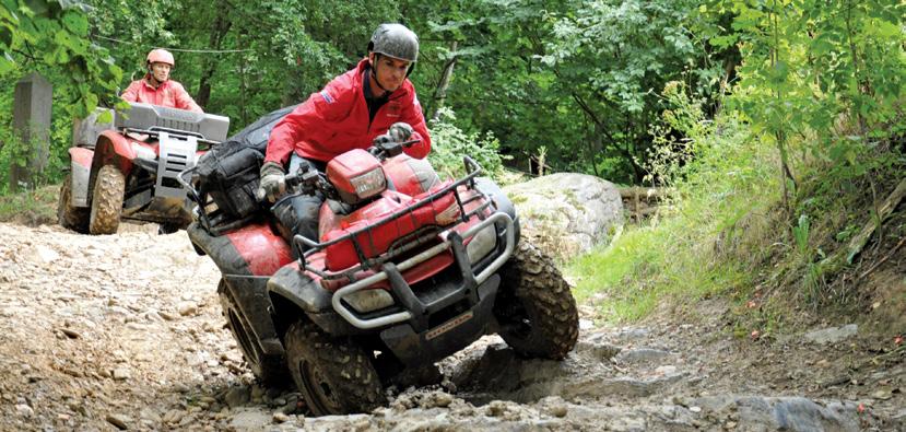 5-stopniowa 95 mm 111 kg Extreme Red R292 hłodzony iezą, 1-ylindrowy, 4-suwowy, 4-zaworowy, SOHC 449 m³ 45 KM przy 7500 obr./min.