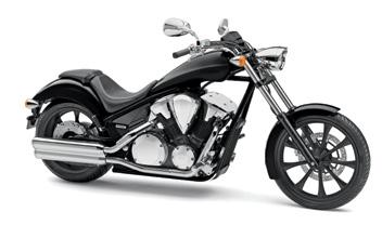 CUSTOM VT100CX VT750C2b Shadow ustom Dane tehnizne VT100CX : hłodzony iezą, SOHC, widlasty 52 1 12 m³ Mo maks.: 58 KM przy 4250 obr./min.