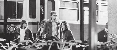 Vlakári Vlakári / Československo V 1988 V 82 V slov. Všetko na predaj Wszystko na sprzedaz / Poľsko V 1969 V 93 V poľsky so slov. tit. Výhybky filmových vlakov Československo V 1955 1972 V 101 V slov.