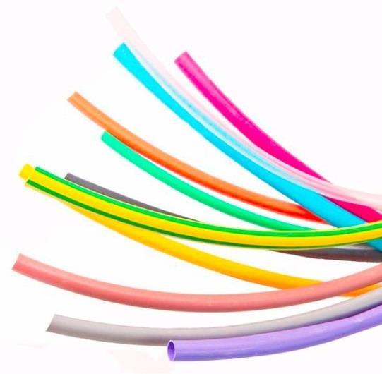 Taśma izolacyjna zwykle stosowana jest do izolowania elektrycznego, owijania i wiązania przewodów i kabli, oznaczania przewodów kolorami (tzw.