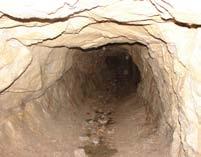 Minerały i górnictwo uranu Pierwsze informacje o występowaniu w Karkonoszach uranu pochodzą z 2. połowy XIX wieku. W 1853 roku geolodzy opisali z Miedzianki nowy minerał uranowy - uranofan.