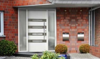 P46 + DOSTAWKA STAŁA SZKLONA W OŚCIEŻNICY Szerokość drzwi Wysokość drzwi (cm) (cm) z progiem aluminiowym z progiem
