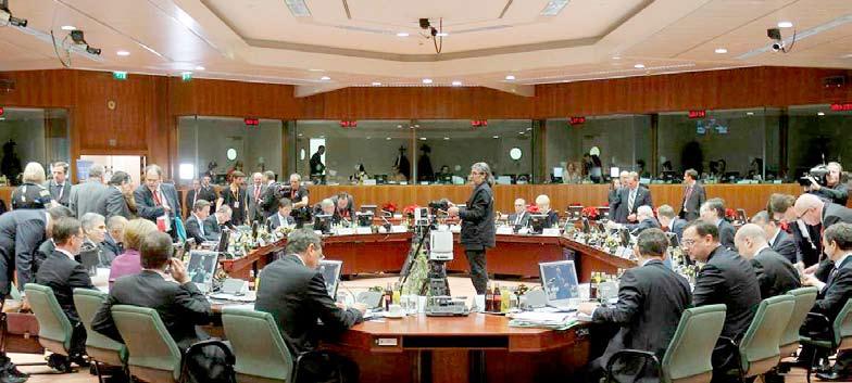 tworzeniem ram prawnych dla ochrony zasobów genetycznych, wiedzy tradycyjnej i folkloru.