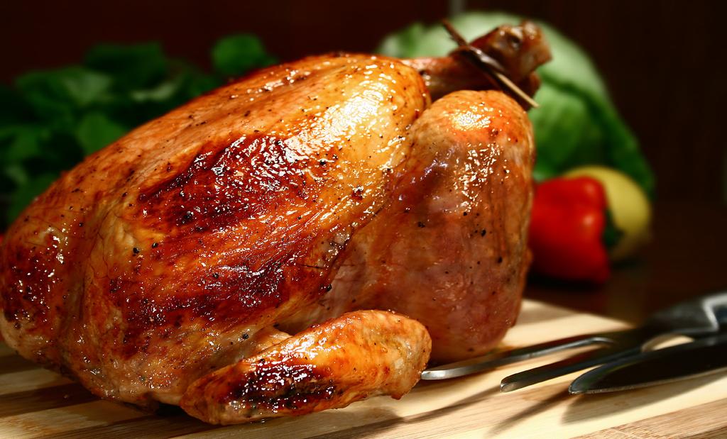 A r o m a t y m i ę s a c o n d i i m e n t y AROMATY MIĘSA Euro Meat Numer: 2935 Aromat zalecany do wszelkiego rodzaju wyrobów typu mielonki, wyroby blokowe itp.