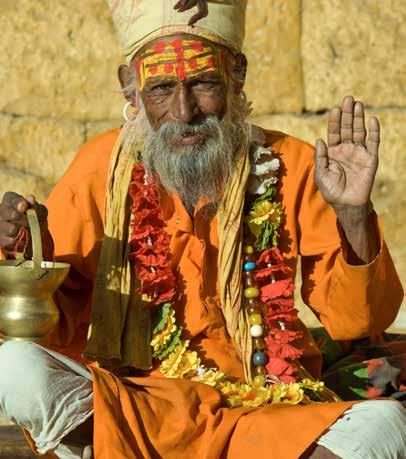 Indie i Nepal 18 dni Jaipur Delhi Pokhara Lumbini Katmandu Agra Chitwan Varanasi Khajuraho Ojczyzna Buddy i hinduistycznych bóstw Świat bujnej przyrody i barwnych miast Będziemy podróżować rikszą po