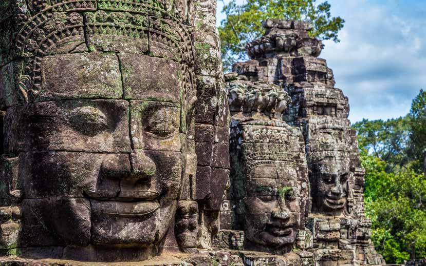 Tajlandia z wypoczynkiem i Kambodża 12 dni 1 dzień Wylot z Warszawy Spotkanie z grupą i pilotem na lotnisku Chopina w Warszawie. Przelot do Bangkoku z przesiadką.