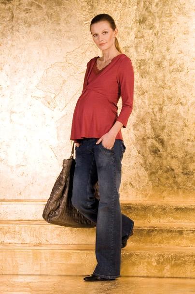 8 Bluzka PARIS 94% wiskoza, 6% lycra S, M, L, XL Malina, Czarny < > 94% viscose, 6% lycra S, M, L, XL Raspberry, Black