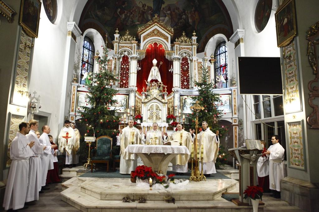 Rakoczym w parafii św. Mikołaja w Pierśćcu Historią cudami słynącej figury św. Mikołaja, znajdującej się obecnie w kościele parafialnym w Pierśćcu, ks.