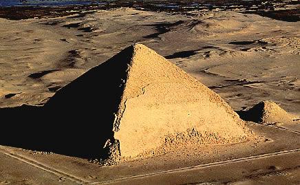 Piramida Snofru (pierwszego króla czwartej dynastii) w