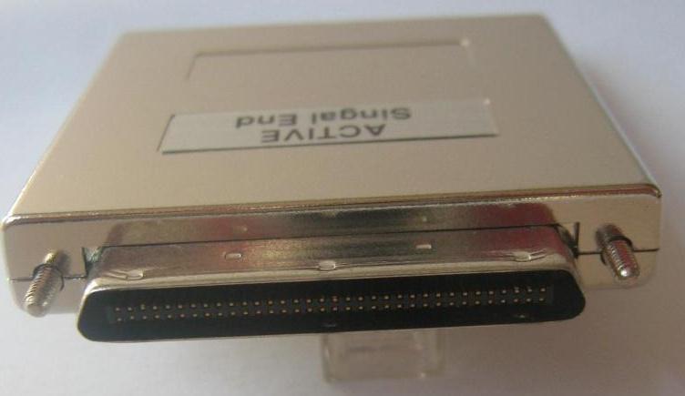 Terminator SCSI Przyczepiany na ostatnim urządzeniu SCSI, w celu