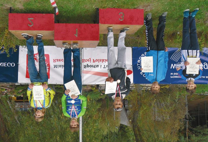 SPORT 31 KOLARSTWO SKANDIA MARATON LANG TEAM Ola wygra³a generalkê Oœmioro kolarzy Baszty Bytów stanê³o na podium fina³owej edycji maratonów MTB organizowanych przez Czes- ³awa Langa.