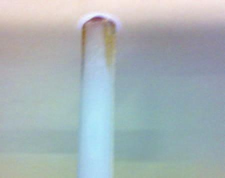 188 Krystyna KELAR, Kinga MENCEL nikami, kompozycjê porcjami dozowano do leja zasypowego wspó³bie nej wyt³aczarki dwuœlimakowej o œrednicy œlimaka 18 mm i L/D = 40, produkcji ZAMAK, Kraków.