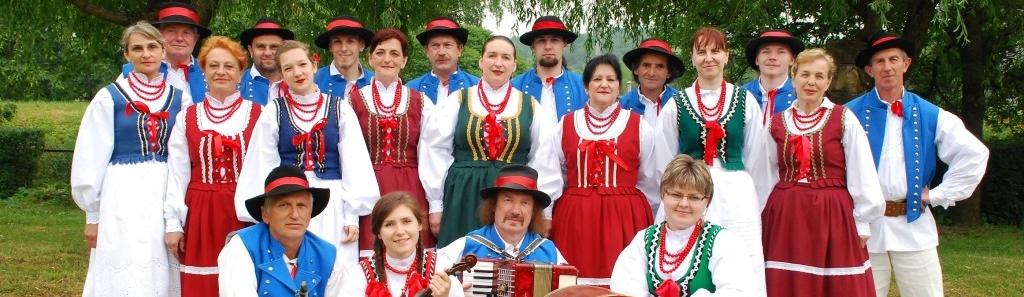 Wiodący program zespołu oparty jest na tradycyjnym folklorze Pogórza.