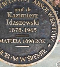 Po zakończonych oficjalnych uroczystościach odbywały się długie spotkania i debaty w grupach klasowych. Jan Rudy W dniach 18-19.05.2013 r.