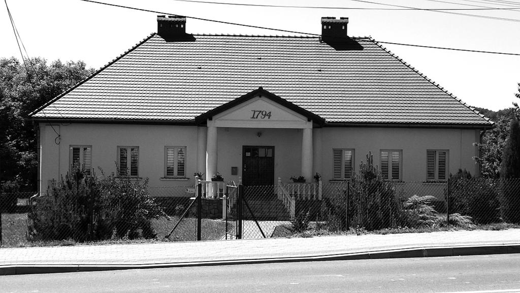 Teresa Mitura Grupa VI Pozostała oferta czasu wolnego: W mieście działa Miejski Ośrodek Kultury, Centrum Historii Polskich Żydów, jest miejski stadion sportowy, kompleks boisk wielofunkcyjnych Orlik