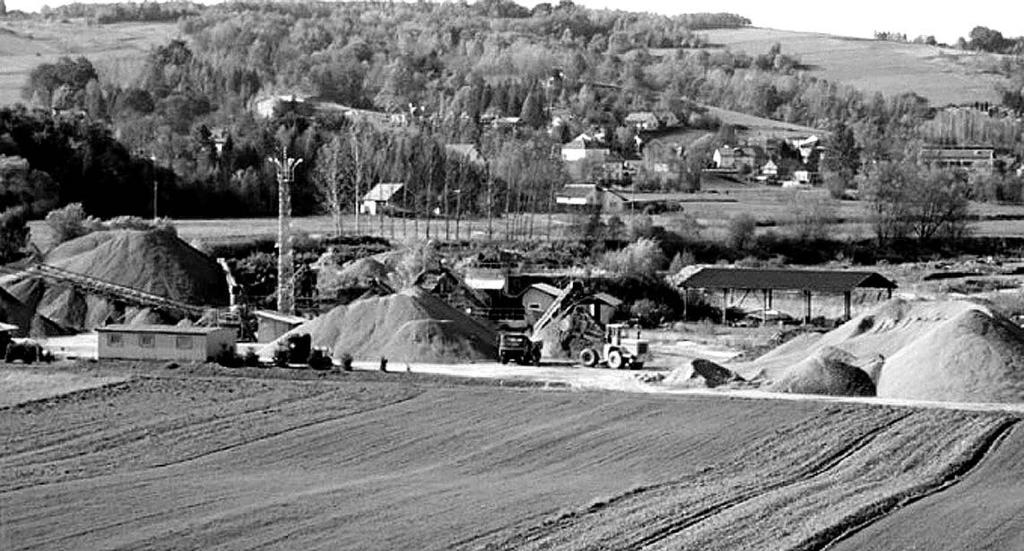 Górnictwo odkrywkowe ochrona środowiska geoturystyka Fot. 3. Żwirownia Nozdrzec Źródło: fot. K.
