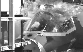 Przykłady dział europejskich: a) działo kalibru 60 mm w DLR German Aerospace Center (źródło: zbiory autora), b) schemat działa w Centre d Essais Aéronautique de Toulouse [10] Pierwszy amerykański