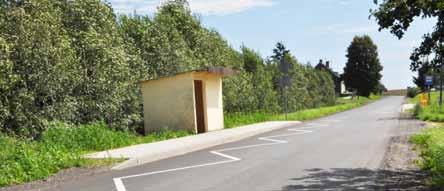 Prace modernizacyjne polegały na usunięciu starych, popękanych płyt betonowych, regulacji studzienek, ułożeniu jezdni oraz chodników z kostki brukowej.