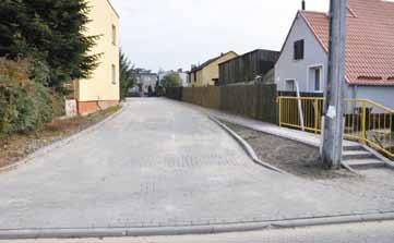 (55) 278 60 15 w. 39 - pokój nr 201 Urzędu Miejskiego w Suszu. Kontakt z radnymi Rady Miejskiej w Suszu możliwy jest za pośrednictwem poczty elektronicznej: Hubert Młynarczyk hubertmlynarczyk@wp.