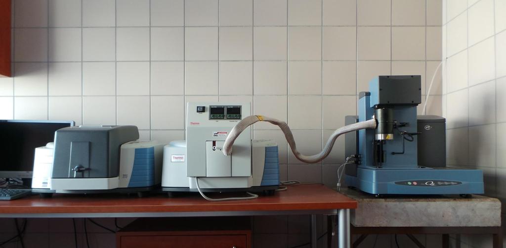 Analizator termograwimetryczny THERMO