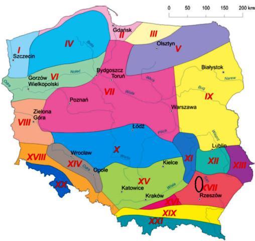 Sandomiersko-Rzeszowską, Dzielnicę Podkarpacką i Dzielnicę Karpacką. Charakterystyczne dla obszaru są łagodność klimatu i niewielka ilość opadów.