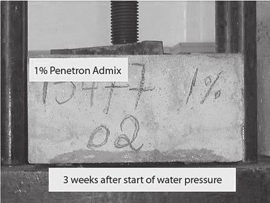 52 2. Hydroizolacja z zastosowaniem produktów systemu penetron Po trzecim tygodniu wnikanie wody w próbkę zmniejszyło się o ok. połowę w stosunku do rezultatu sprzed tygodnia.