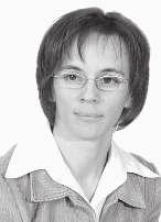 Elżbieta Słonecka (ur. 17.04.1973 r.). W 1998 r. ukończyła studia magisterskie w Wyższej Szkole Pedagogicznej w Warszawie, w 2000 r. studia podyplomowe w zakresie nauczania matematyki, w 2004 r.