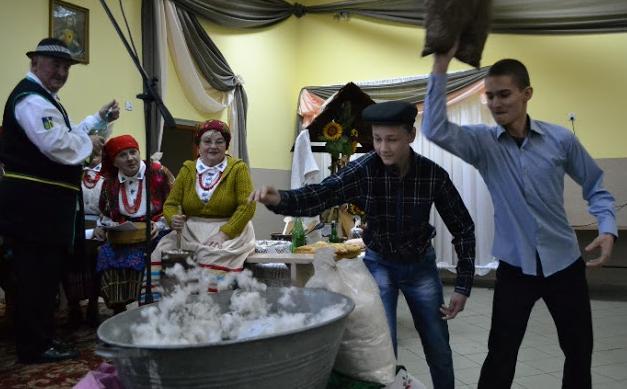 !!. W rolę figlarnych chłopców wcielili się Maciek