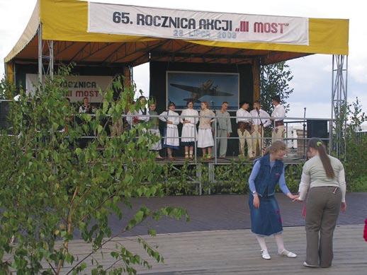 KRÓTKOFALOWIEC POLSKI większość operatorów uzupełniany codziennie wieczorem, zapewniając pełną informację o przeprowadzonych łącznościach.