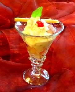 Desery Desserts Owocowa fantazja lodowa z bitą