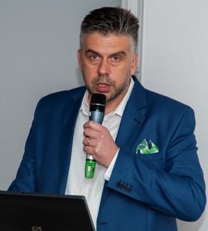 PRELEGENCI GŁOSU ADMINISTRATORÓW BEZPIECZEŃSTWA INFORMACJI (Radom, 7 marca 2017 r.) dr inż. Albert Sadowski (KERBEROS Ochrona Informacji Sp. z o.o.) Od roku 2000 jest Kierownikiem Zespołu Audytorskiego i Prezesem spółki Kerberos OCHRONA INFORMACJI.