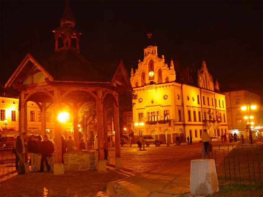 Rzeszów głosami internautów został uznany za najpiękniej oświetlone miasto w Polsce.