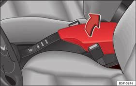 Podłokietnik środkowy zawierający schowek Podczas jazdy schowek powinien być zawsze zamknięty, aby zmniejszyć ryzyko obrażeń spowodowanych przez podłokietnik w przypadku nagłego manewru hamowania lub