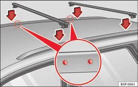 113 Model Altea XL/Altea Freetrack: punkty mocowania systemu bagażnika dachowego Montaż i demontaż powinien przebiegać według podanych instrukcji.