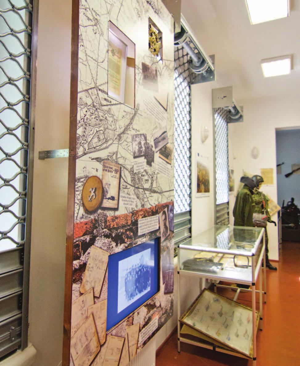 W muzeum zgromadzono pamiątki i eksponaty dotyczące historii Twierdzy Modlin, od czasów carskich do współczesności.