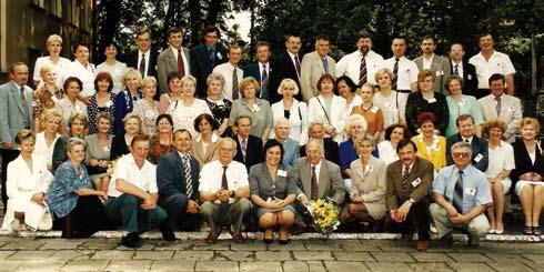 Spotkania klasowe Spotkanie klasowe w 1985 r. 20 lat po maturze.