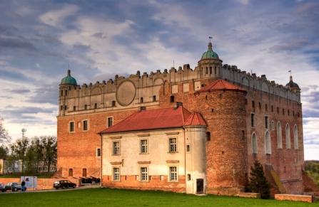 Zamek Golubski. Na malowniczym wzniesieniu Golubia-Dobrzynia na przełomie XIII-XIV w. Krzyżacy pobudowali okazały zamek.