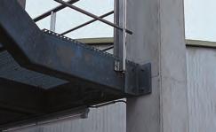 FZA wykonaną ze stali nierdzewnej A4 należy stosować na zewnątrz i w pomieszczeniach wilgotnych.