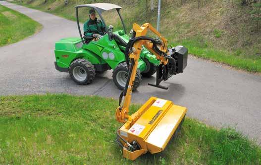 Użytkowanie terenów zielonych Kosiarka młotkowa na wysięgniku Kosiarka młotkowa na ramieniu hydraulicznym to idealne narzędzie do miejsc, w których nie ma