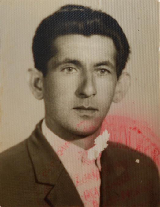 Pierwsi operatorzy Kurek Józef Grabowski Czesław Pierwszym operatorem (SUW) na stacji uzdatniania wody w Zaniemyślu był p. Kurek Józef, od 1964 do 1991r.
